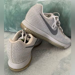 Nike Zoom All Out Grey Size W7